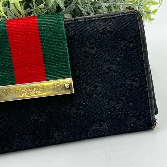 SOLD!!! GUCCI Vintage GG Web Black Canvas and Leather Heritage Collection Wallet - Picture 6 of 14